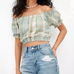 American Eagle Plaid off the shoulder top. SIZE SM
